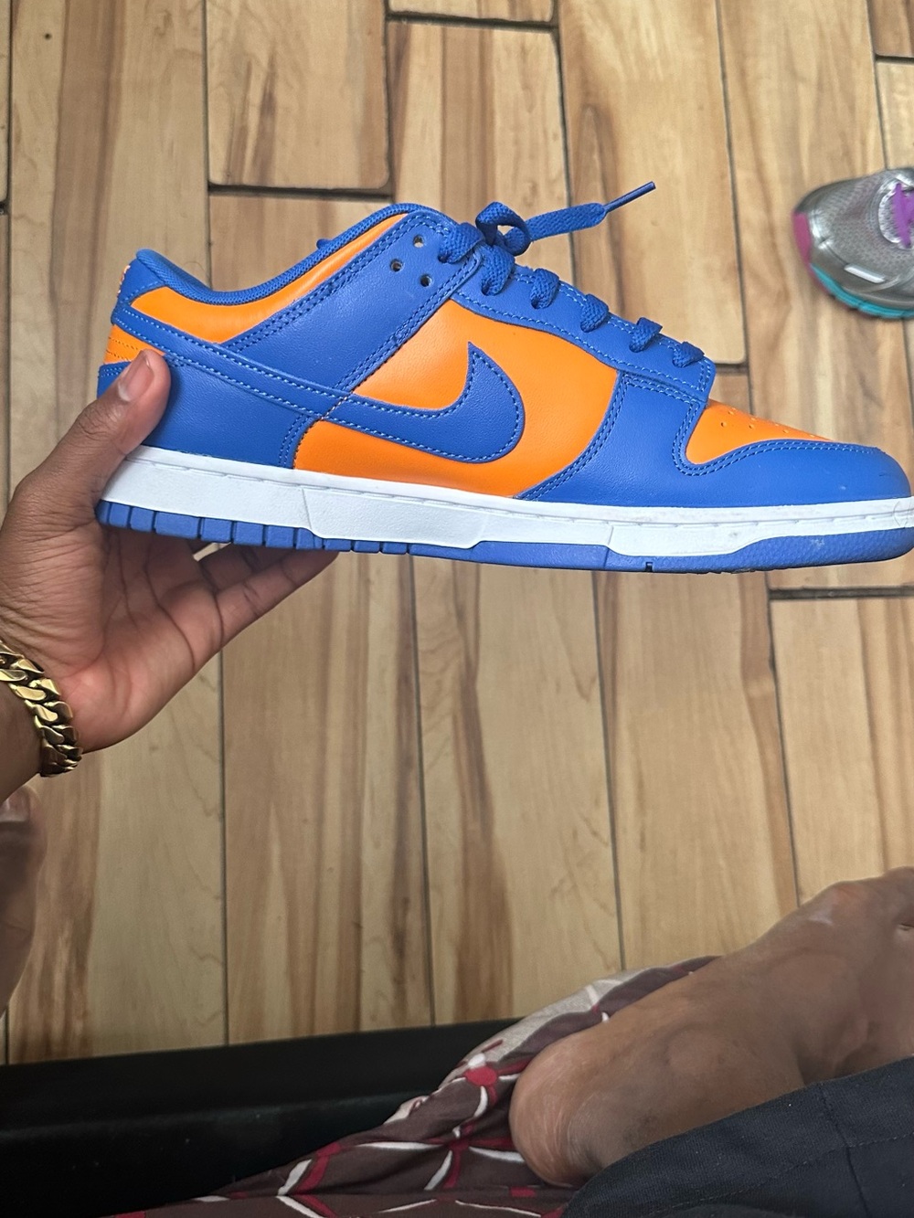Nike Kids Low-Top Sneaker — Blue & Orange